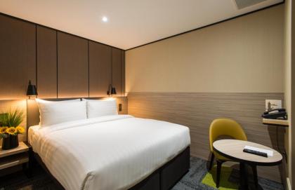 Aerotel London Heathrow - image 18