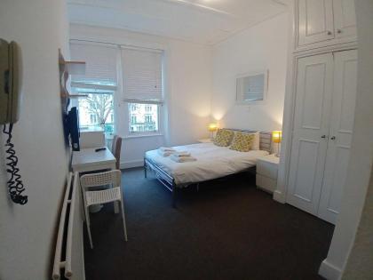 Valet Apartments Kensington Gardens - image 8