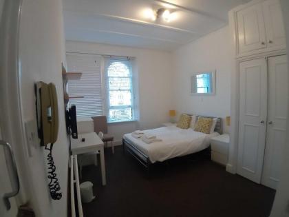 Valet Apartments Kensington Gardens - image 6