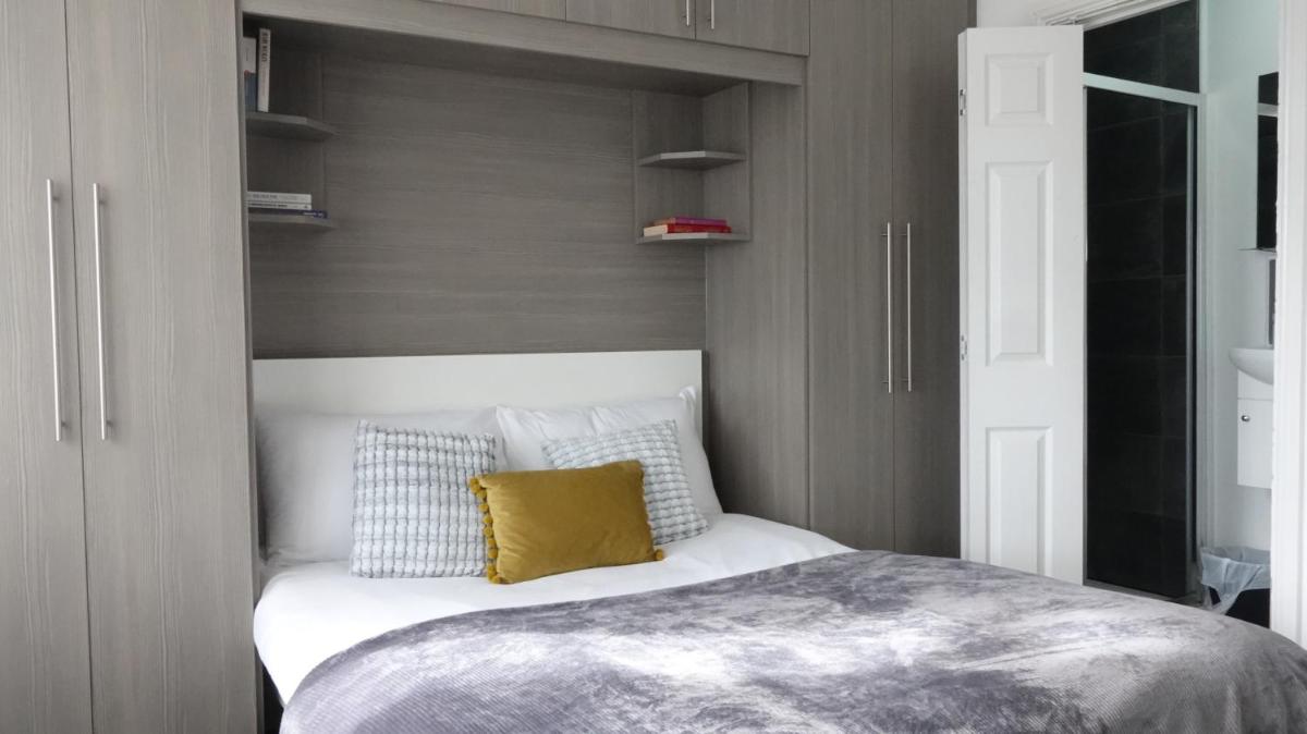 Grand Airport Ensuites - image 2