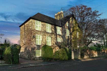 Pages Hotel and Guesthouse - image 9