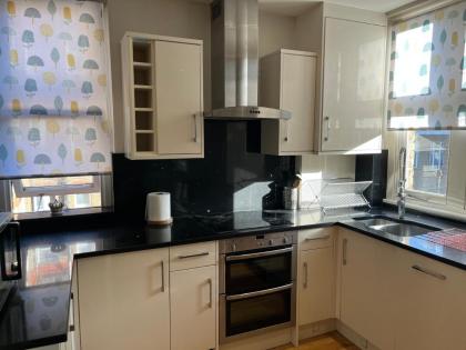 Stunning 1 Bedroom in Stunning Location - Mayfair Area - image 19
