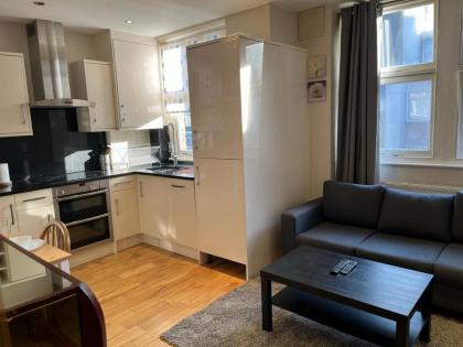 Stunning 1 Bedroom in Stunning Location - Mayfair Area - image 20