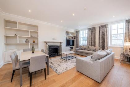 20 Hertford Street - image 19