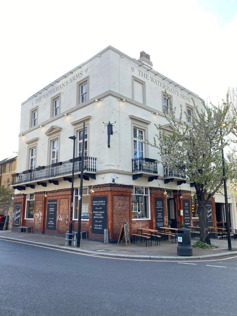 The Waterman's Arms - image 2