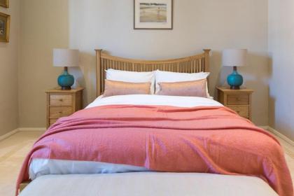 Homely 2 Bedroom Victorian Apartment in Hampstead - image 11