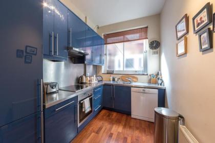 Homely 2 Bedroom Victorian Apartment in Hampstead - image 4