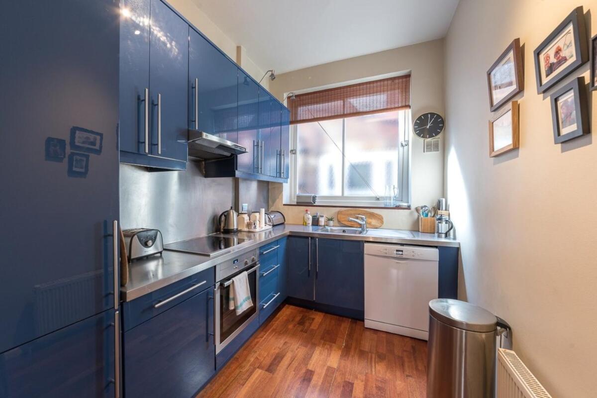 Homely 2 Bedroom Victorian Apartment in Hampstead - image 4