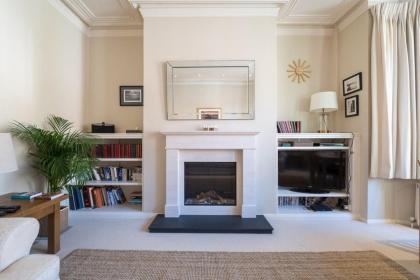 Homely 2 Bedroom Victorian Apartment in Hampstead - image 9