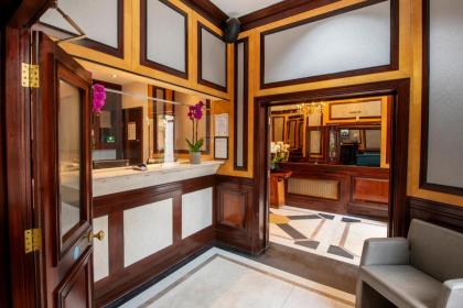 Gem Langham Court Hotel - image 21