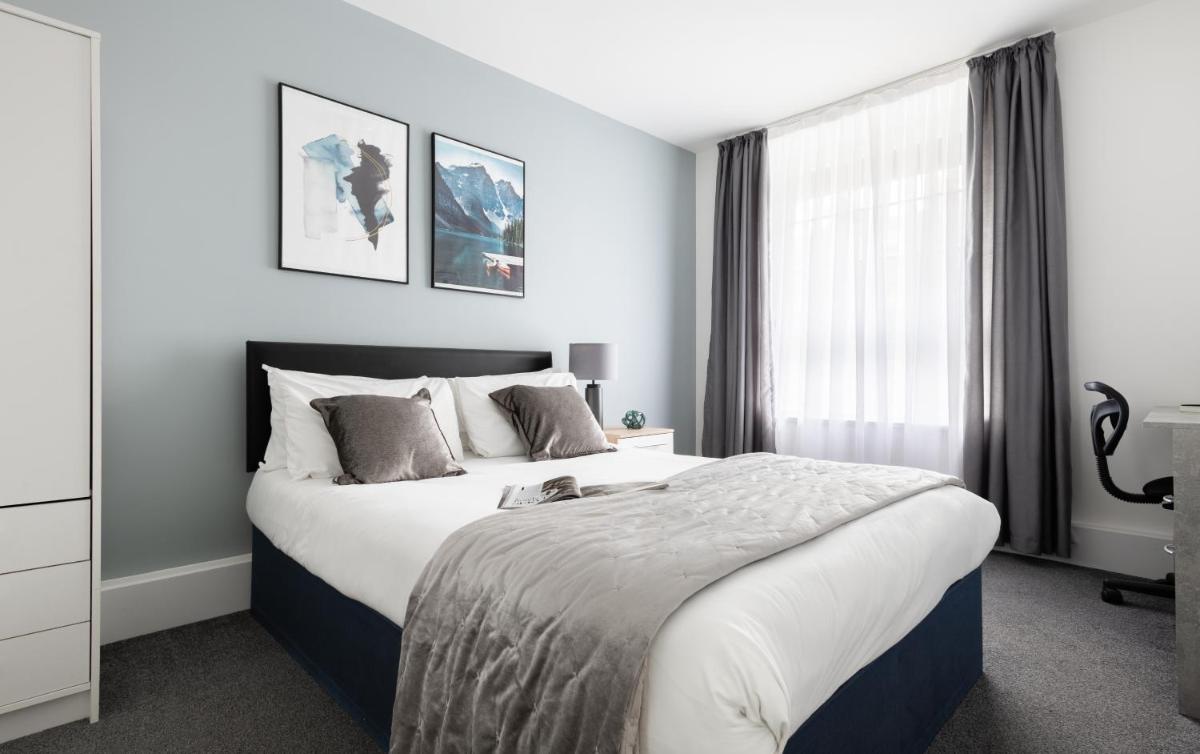 Beautiful Central 4 Bedroom Apart next2 KingsCross - main image