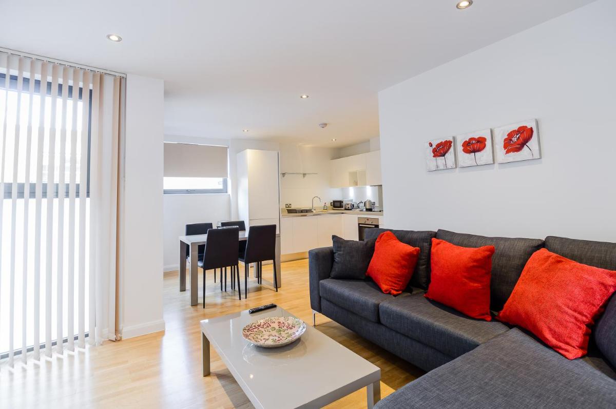 Tooley Street Apartments by Viridian Apartments - image 6