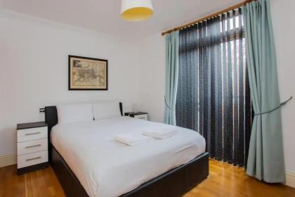 Bright 2 Bedroom Apartment in Islington - image 10