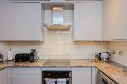 Bright 2 Bedroom Apartment in Islington - image 4
