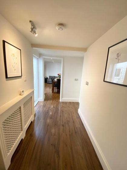 Stylish Maisonette and Studio in Victoria