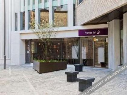 Premier inn Southwark Borough High St - image 10