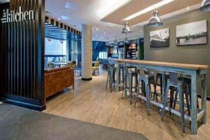 Premier inn Southwark Borough High St - image 18
