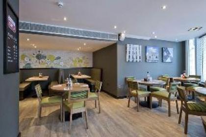 Premier inn Southwark Borough High St - image 19