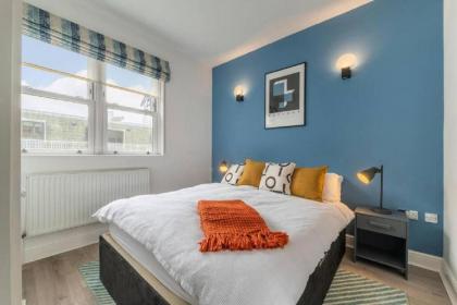 1 BR - Tower Bridge - London City by Prime London Stays M-15 - image 5