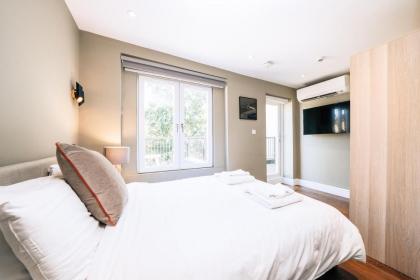 The Knaresborough by Aura Collection - image 25