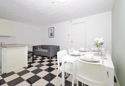 Harlinger Lodge Annexe - image 3