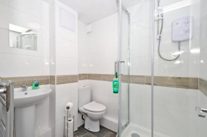 Harlinger Lodge Annexe - image 8