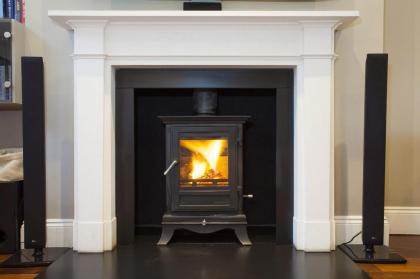 Marylebone Luxury 2-Bed Duplex with Terrace - image 16