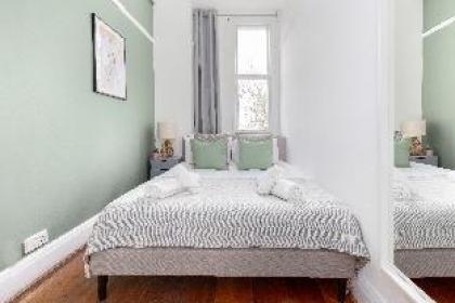 The Primrose Hill Flats - image 14