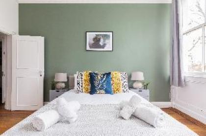 The Primrose Hill Flats - image 9
