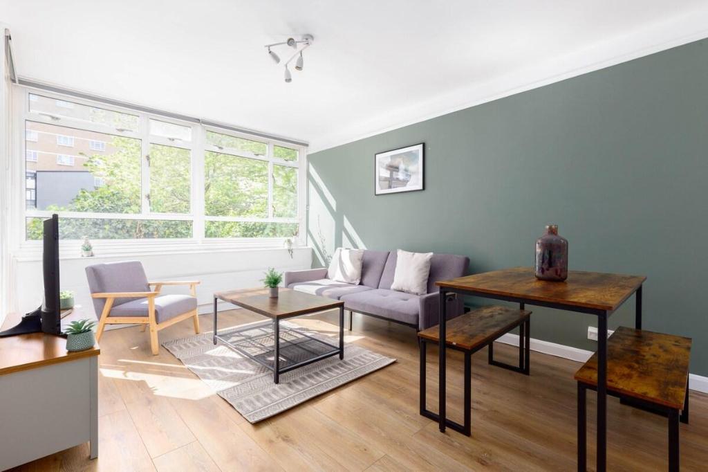 The Pimlico Apartments - main image