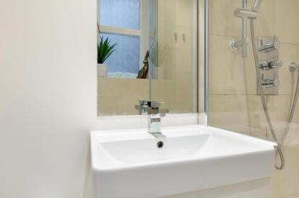The Pimlico Apartments - image 5