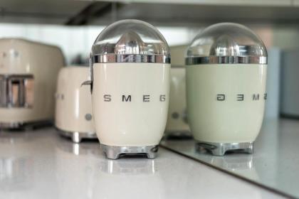 GuestReady - Modern Apt in Chelsea with a Terrace - image 28