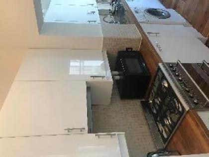 Beautiful 2bed 2bath Duplex Baker St - image 15