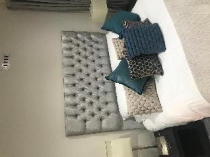 Beautiful 2bed 2bath Duplex Baker St - image 19
