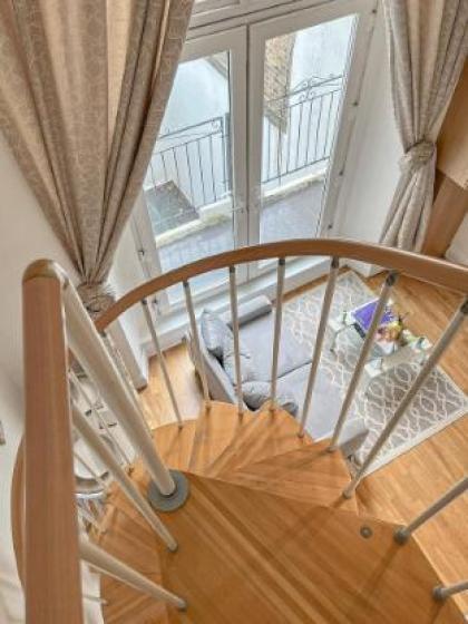 Modern Flat in Paddington - image 16