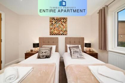 London Heathrow Living Serviced Apartments by Ferndale - image 2