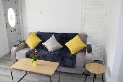 Gresham Home - great location close to ExCel