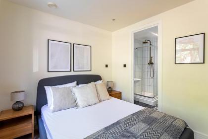 Stunning Modern Apartment in the Heart of Holborn - image 22