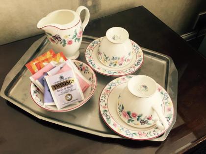 Edgware B&B - image 16