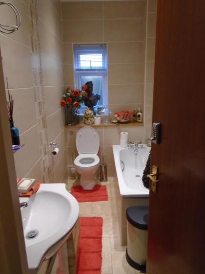 Edgware B&B - image 2