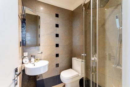 Marylebone Studio Flat - image 18