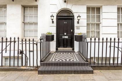 Marylebone Studio Flat - image 24