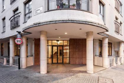 The Farringdon Apartment - image 14