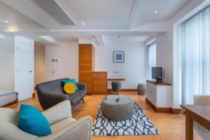 Apartment - Tower Hill - City Centre by Prime London Stays N-6 - image 4
