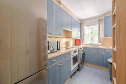 Bright 1 Bedroom Flat in Kensington Olympia - image 26