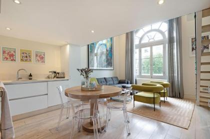 The Artists Hideaway-2 bed mezzanine in Paddington - image 28