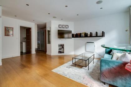 Lovely Charing Cross Apartment - image 9