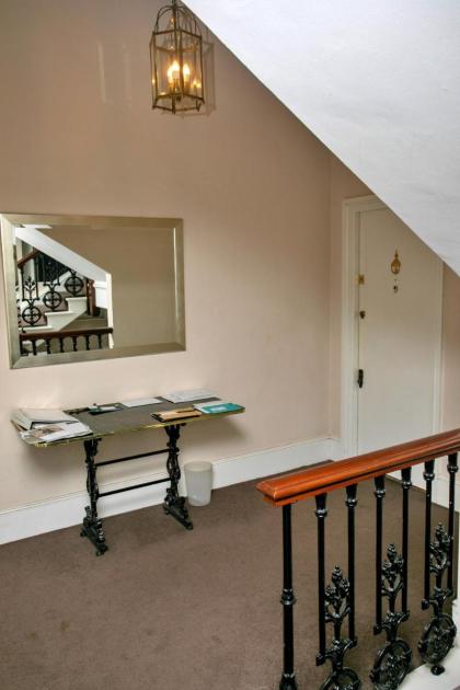 Finest Retreats - Chelsea Luxury Apartment - image 23