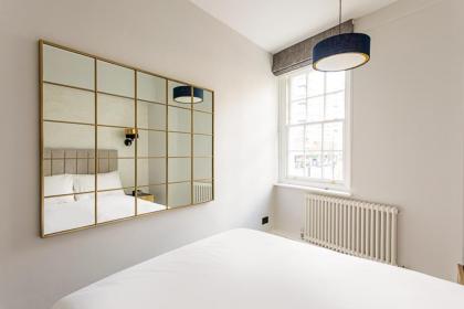 Modern Edgware Apartment - image 23