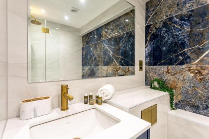 Modern Edgware Apartment - image 27